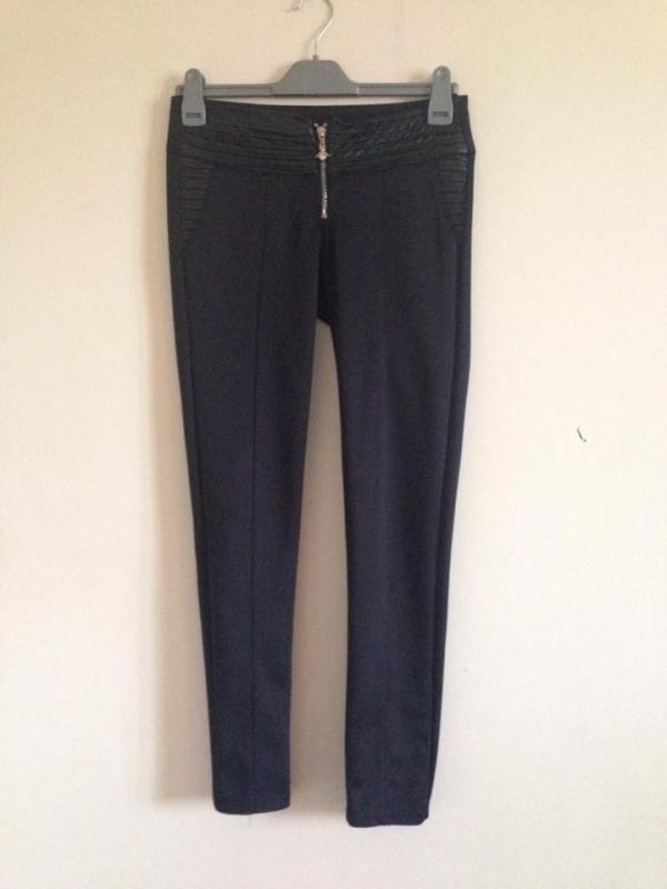 Skinny cropped trousers